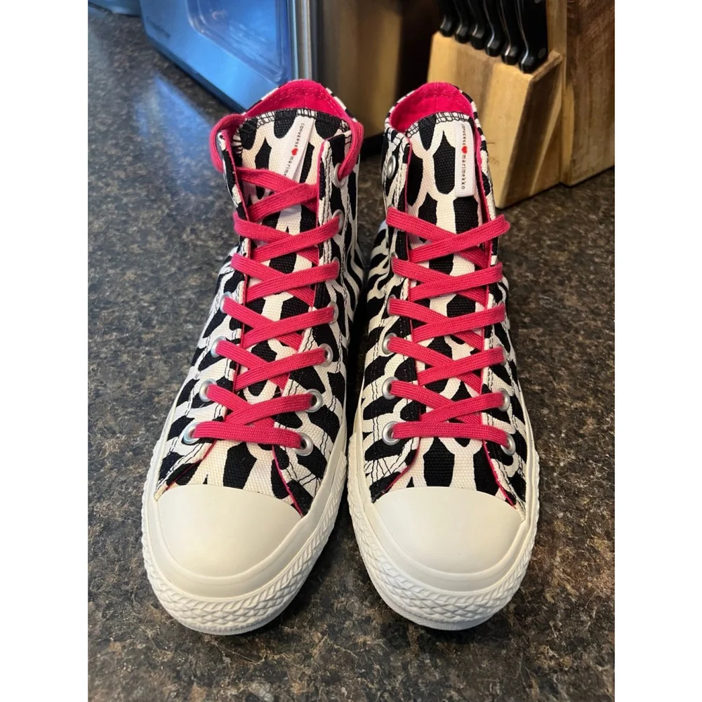 CONVERSE ❤️ Marimekko Black White Designer Sneakers - Picture 1 of 12